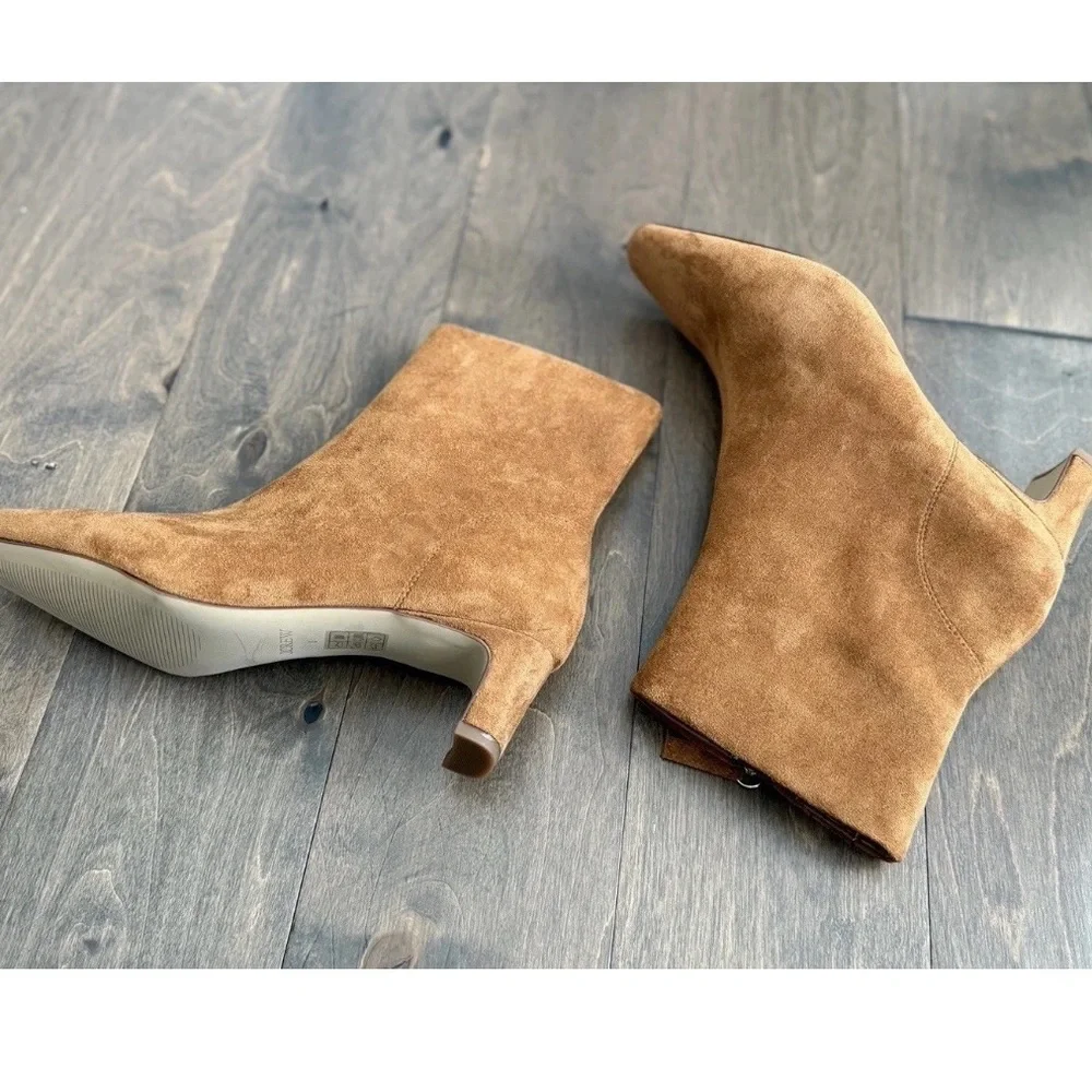 J Crew Sueded Snip Toe Brown Ankle Boots Women’s Size 8 **Never Worn**
